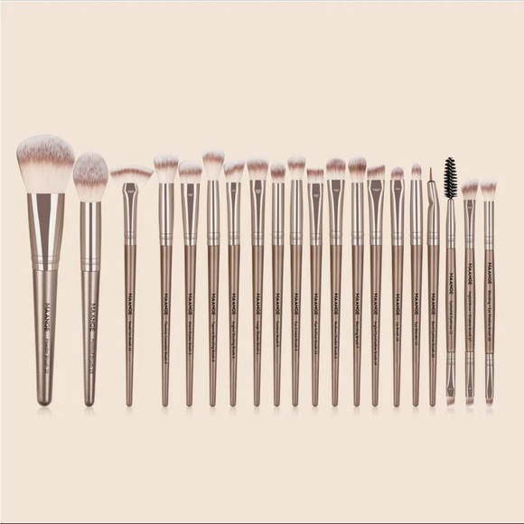 MAANGE The Brush 20pc Makeup Brushes Set - Picture 3 of 11